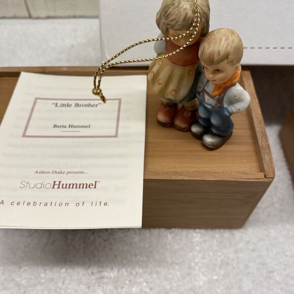 Lot of 3 Hummel Xmas Ornaments:Tuckered Out, Little Brother, String Cranberries - Picture 2 of 10